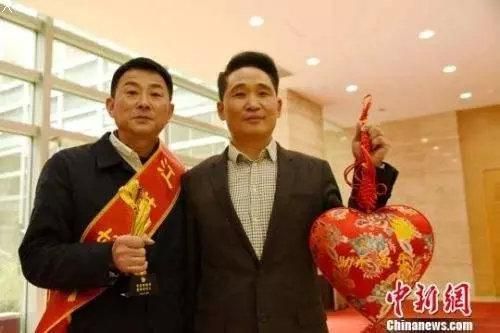 借了1000元,32年后還1000萬(wàn)元!男子一句話感動(dòng)所有人