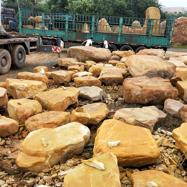 平面石假山、黃蠟石假山、踏步階梯、臺(tái)面石假山