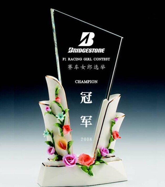 浙江水晶獎杯批發(fā)，舞臺賽事紀念獎杯，珠海獎杯制作