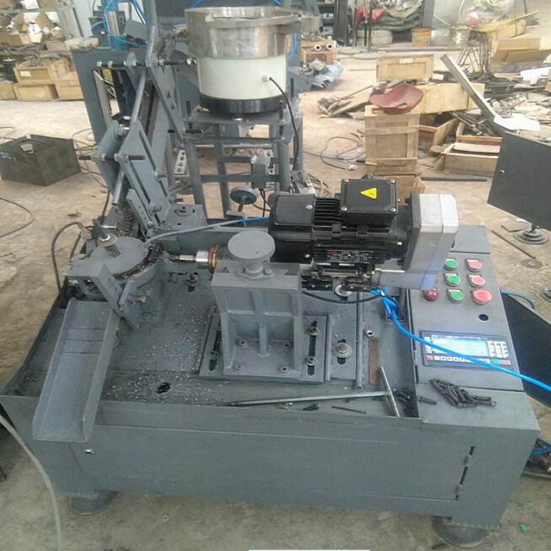 扇形銷軸自動(dòng)鉆孔機(jī)