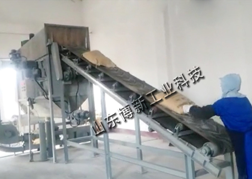 石灰粉破袋機(jī)，自動(dòng)破包站優(yōu)勢(shì)