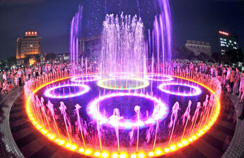 廣西南寧水景噴泉公司，噴泉設(shè)計(jì)，數(shù)字水簾，水秀