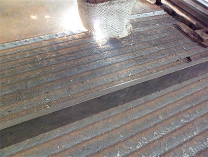 堆焊耐磨板 確認(rèn)過眼神 你就是那個(gè)對的(耐磨板）