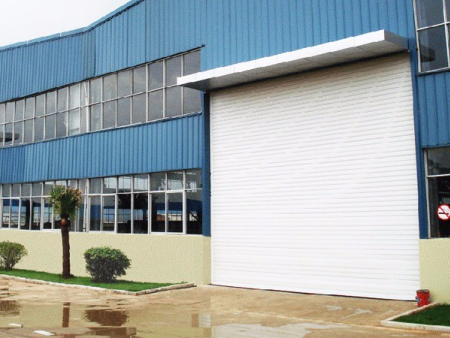 工業(yè)門(mén)價(jià)格-沈陽(yáng)區(qū)域有品質(zhì)的車(chē)庫(kù)門(mén)