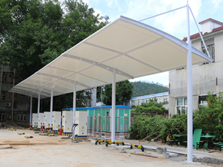 寧夏膜結(jié)構(gòu)車棚制造廠家，吳忠膜結(jié)構(gòu)車棚定做