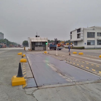 刷卡扣費(fèi)稱(chēng)重系統(tǒng)，地磅無(wú)人看守軟件