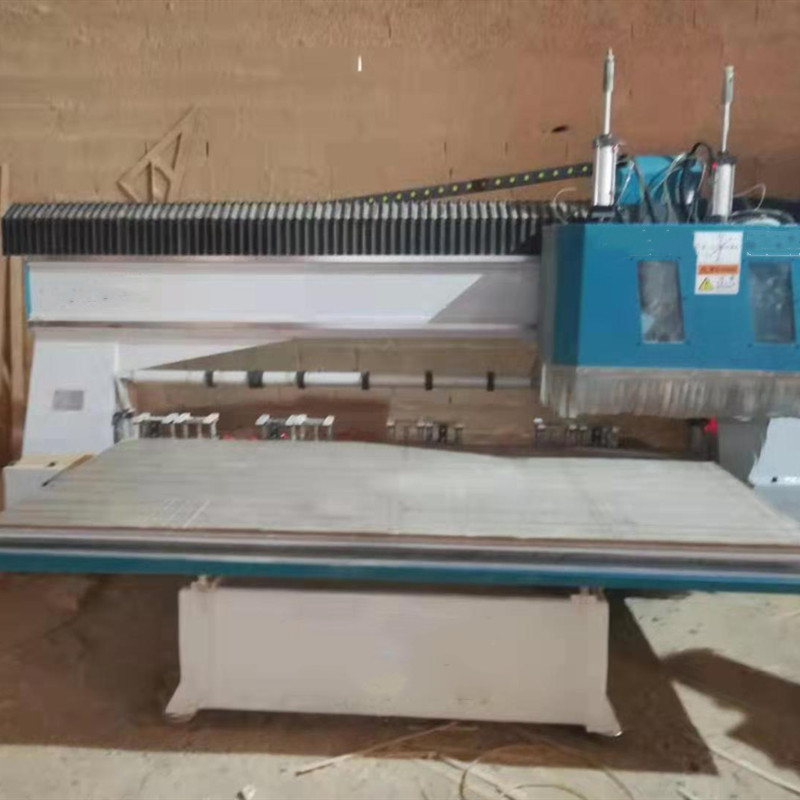 木工數(shù)控縱橫開板鋸，全自動往復(fù)式開板鋸，數(shù)控電子木箱開板鋸