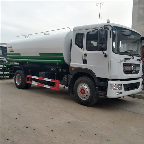 城鎮(zhèn)道路養(yǎng)護大型12噸灑水車菏澤生產灑水車廠家報價