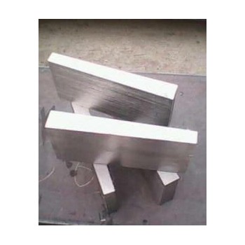 Q235精加工汽輪機(jī)平墊鐵矩形墊鐵規(guī)格齊全產(chǎn)源直銷(xiāo)