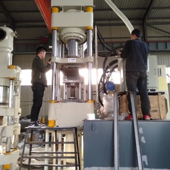 Y遼陽市全自動食鹽壓塊機全套生產(chǎn)線設備