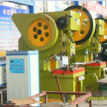 電力鐵塔角鋼火曲設(shè)備